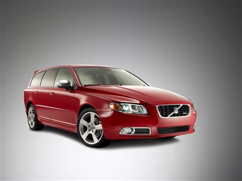 The New Volvo V70 R DESIGN Loaded With Refined Options Volvo Cars