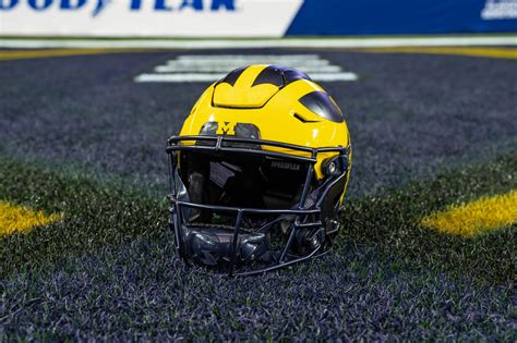 Michigan Football on Twitter: "A masterpiece. #GoBlue https://t.co ...