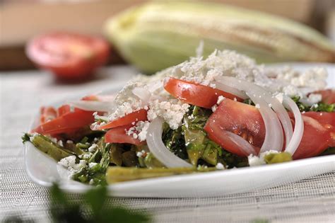 Ensalada De Nopales Receta Ensalada De Nopales Recetas De Cocina