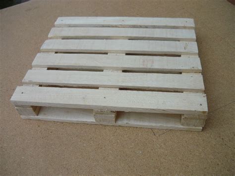 Miniature Pallet Trivet • 1001 Pallets