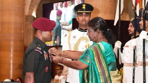 Indian Army Sf Officer Capt Rakesh Tr Awarded Shaurya Chakra By