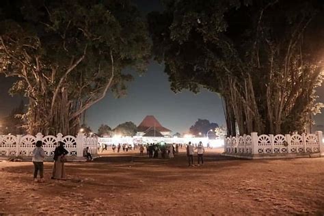 Alun Alun Kidul Halaman Belakang Kraton Jogja Yang Menawan Dinas