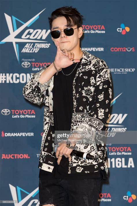 singerproducer kwon hyuk aka dean attend  red carpet  kcon la