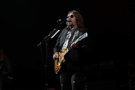 Ace Frehley Announces Spring & Summer 2024 U.S. Tour Dates - mxdwn Music