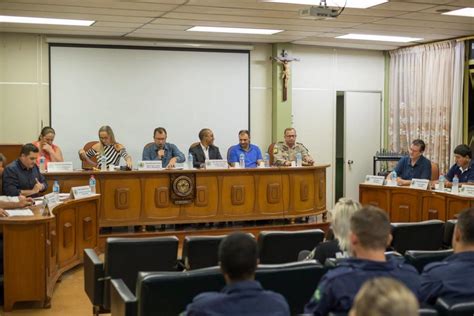 Entrega De Homenagem A Agentes Da Defesa Civil De Realeza