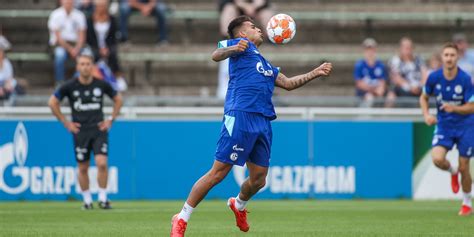 Schalke Neuzugang Zalazar Will Rodriguez Und Varela Nacheifern