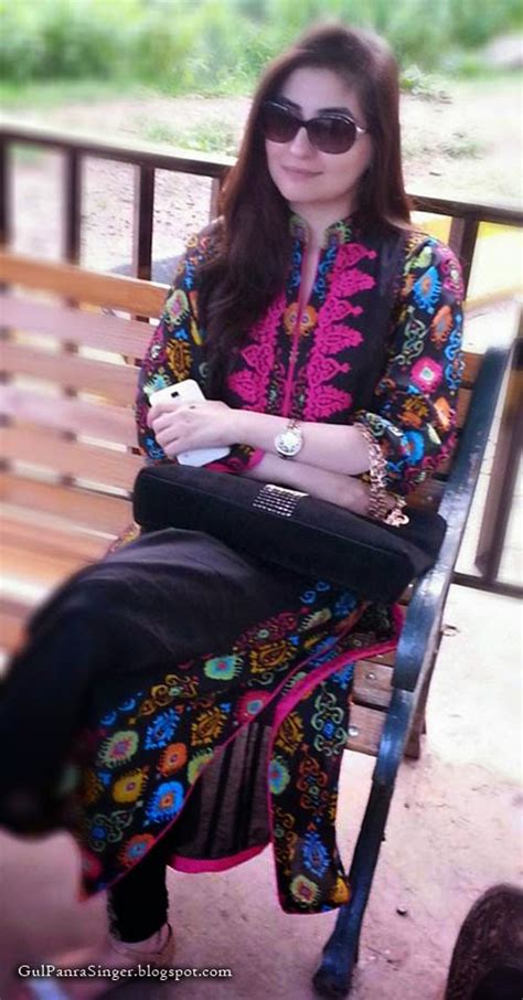 Gul Panra New Photos in Outdoor | Pashto Singer Gul Panra Official Blog