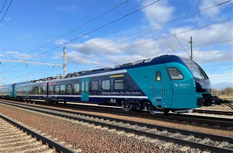 Stadler Rail FLIRT NAH SH Akku Railcolor News