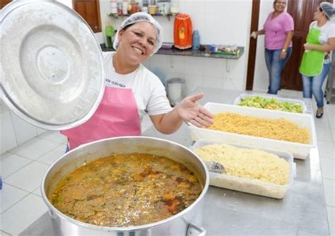 Cozinhas Comunit Rias Oferecem Mais De Mil Refei Es Gratuitas Por Dia