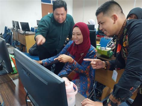 Teknologi Informatika Sebagai Sahabat Pembelajaran Di Era Society