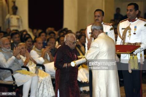 The Padma Shri Award Ceremony Photos and Premium High Res Pictures - Getty Images