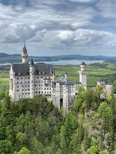 Neuschwanstein Castle, Bavaria, 🇩🇪 : r/travelphotos