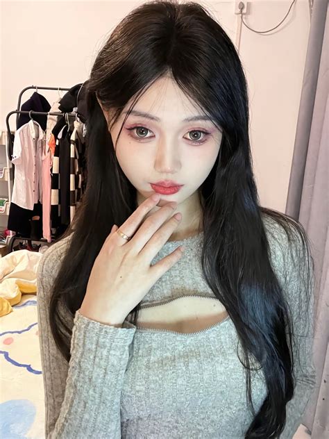 抖音网红小鱼的微密圈私藏美图合集【52张高清写真+60段精彩视频】 - 微密录