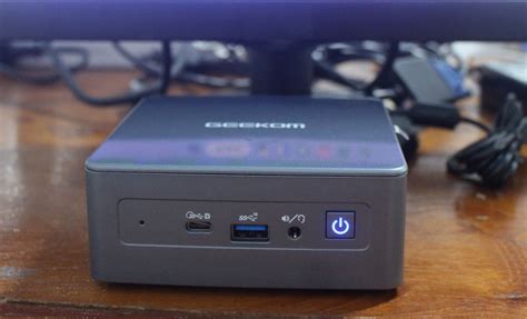 GEEKOM Mini IT11 Core I7 11390H Mini PC Review Part 1 Unboxing