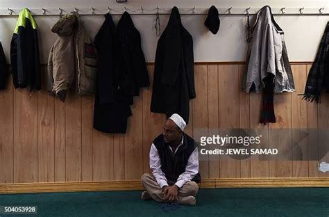 130 Al Islah Mosque Stock Photos, High-Res Pictures, and Images - Getty ...