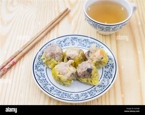 Steamed pork dumplings closeup Stock Photo - Alamy