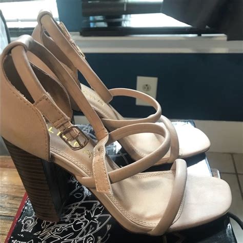 Liliana Shoes Nwot Nude Ankle Strap Heel Poshmark