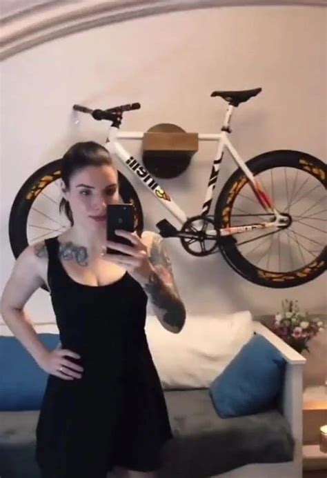 Goofing Around At Home British Amateur Amateur Porn XHamster