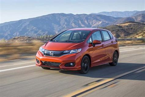 7 Best Used Hatchbacks Under $15,000 for 2019 - Autotrader