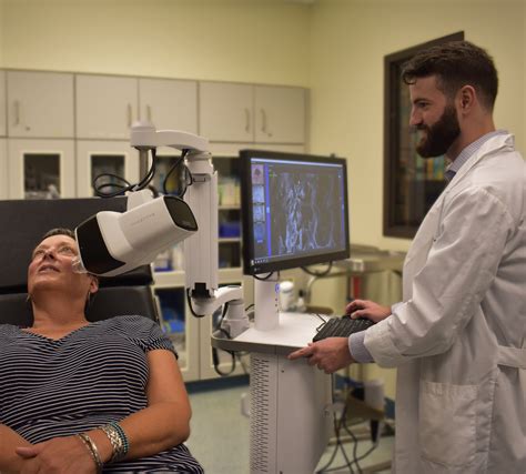 Dermatology Main Page | School of Medicine