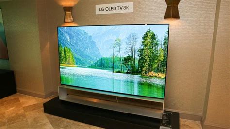 Lg 88 Inch 8k Oled Tv Costs 30 000 Impresses Friends And Neighbors Cnet