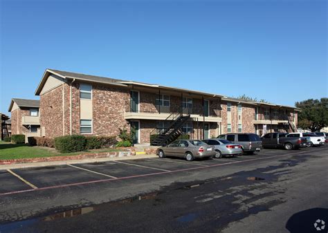 Country Club - Apartments in Carrollton, TX | Apartments.com