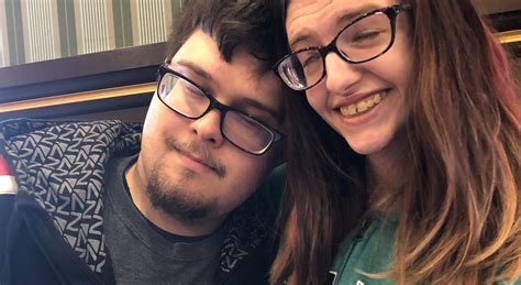 Victoria Neighbors and Andrew Crutcher's Wedding Website