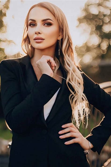 Gorgeous Marina 37 Y O From Uman With Blonde Hair ID 467810 LadaDate