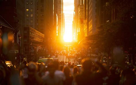 Manhattanhenge 2019 Dates Where And When To See Nycs Best Sunsets Of The Year Best Sunset