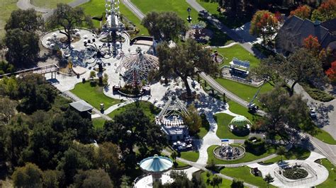 Eladó Michael Jackson Neverland je Csupán 100 millió dollárért bárki