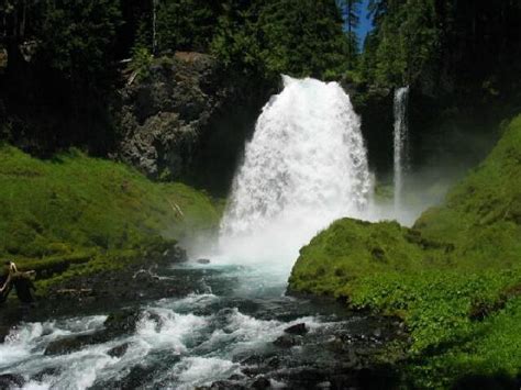 Sahalie Falls on the McKenzie River | Eugene Outdoors