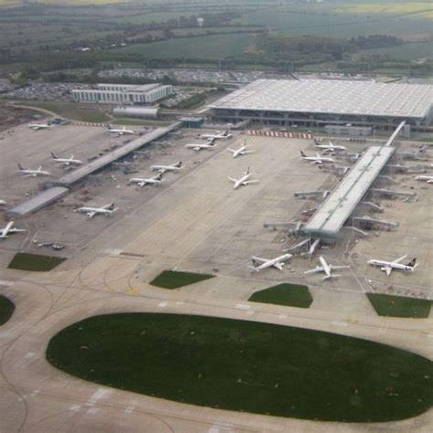 Cheap Stansted Airport Parking → Only from £8,34 p/d now!