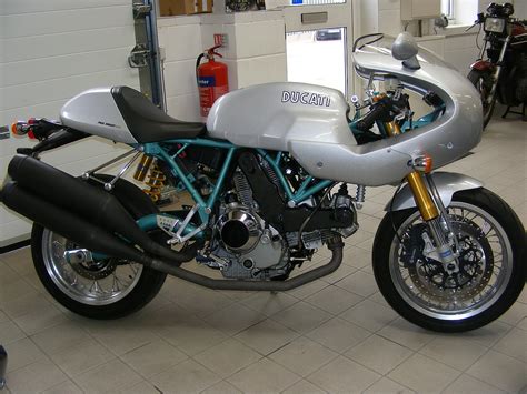 Cafe Racer Special Ducati Paul Smart 1000le 2005