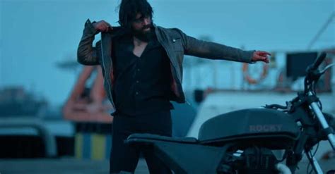 KGF box office collection day 3 total: Yash starrer earns whopping Rs ...