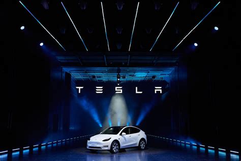 Tesla Model Y訂單「超過1萬張」！首批車主交車時間曝光了 Ettoday車雲 Ettoday新聞雲