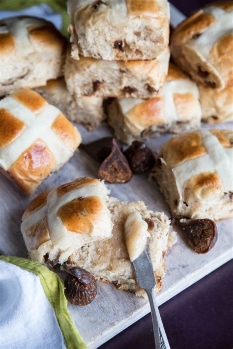 Traditional Hot Cross Buns Recipe With Dried Figs
