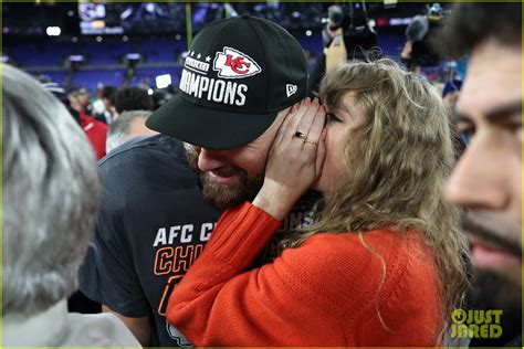 Taylor Swift Embraces Travis Kelce On Field After Chiefs Clinch Super