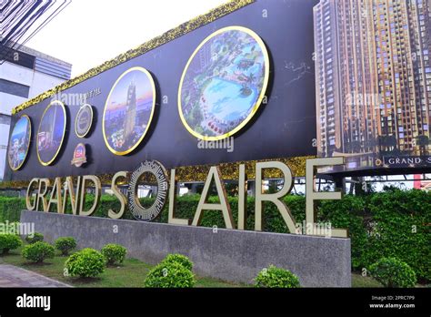 Grand Solaire Hi Res Stock Photography And Images Alamy