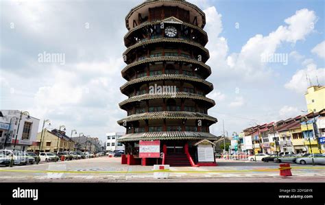 Leaning Tower Of Teluk Intan Hi Res Stock Photography And Images Alamy