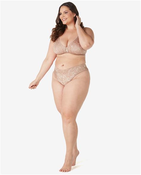 Riachuelo Sutiã Plus Size Cobertura Total Sem Bojo Floral Bege Demillus