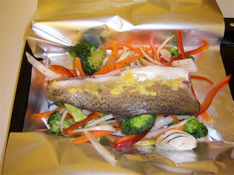 Papillote De Trucha Con Verduras