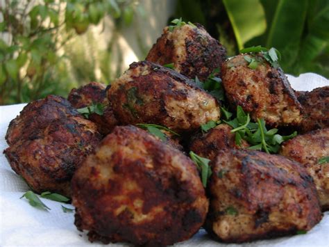 Neapolitan Meatballs Polpette Alla Napoletana Our Italian Table