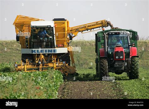 Sugar Beet Harvester Hi Res Stock Photography And Images Alamy