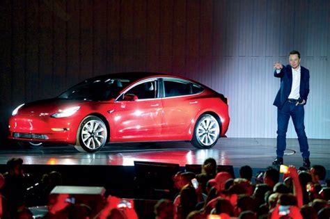 马斯克：上市让特斯拉变得低效 Model 3交付时刚失恋凤凰科技