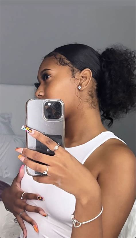 𝐒𝐓𝐔𝐍𝐍𝐀𝐆𝐑𝐋ᥫ᭡ Hair Styles Elegant Hairstyles Natural Hair Styles