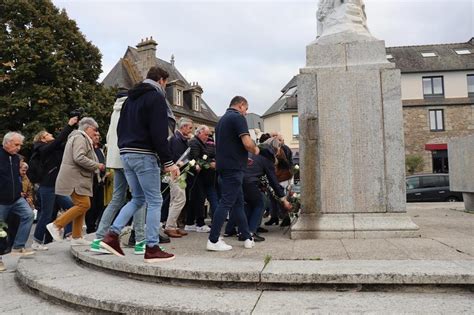 Bretagne À Guingamp Lhommage Dune Centaine De Personnes Au