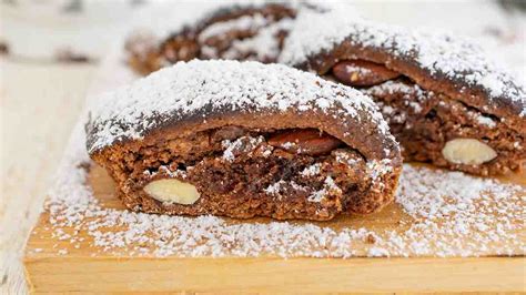 Biscuits roulés aux amandes et au chocolat très délicieux et moelleux