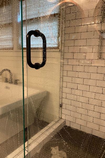 How To Clean Glass Shower Doors With Hard Water Stains Vinegar Glass