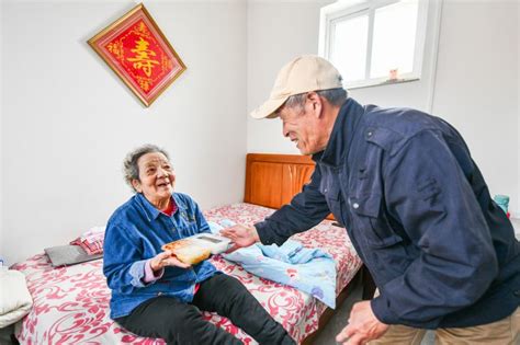 上月初，“老年餐桌”摆进前门老字号，现在咋样了？东城要闻北京市东城区人民政府网站