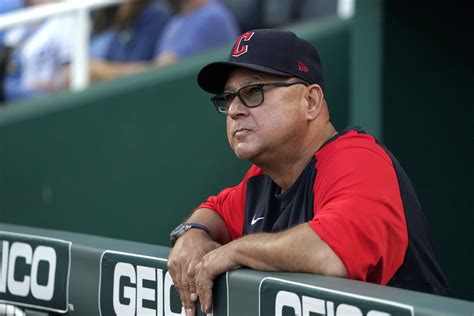 Sports World Reacts To Embarrassing Terry Francona News The Spun